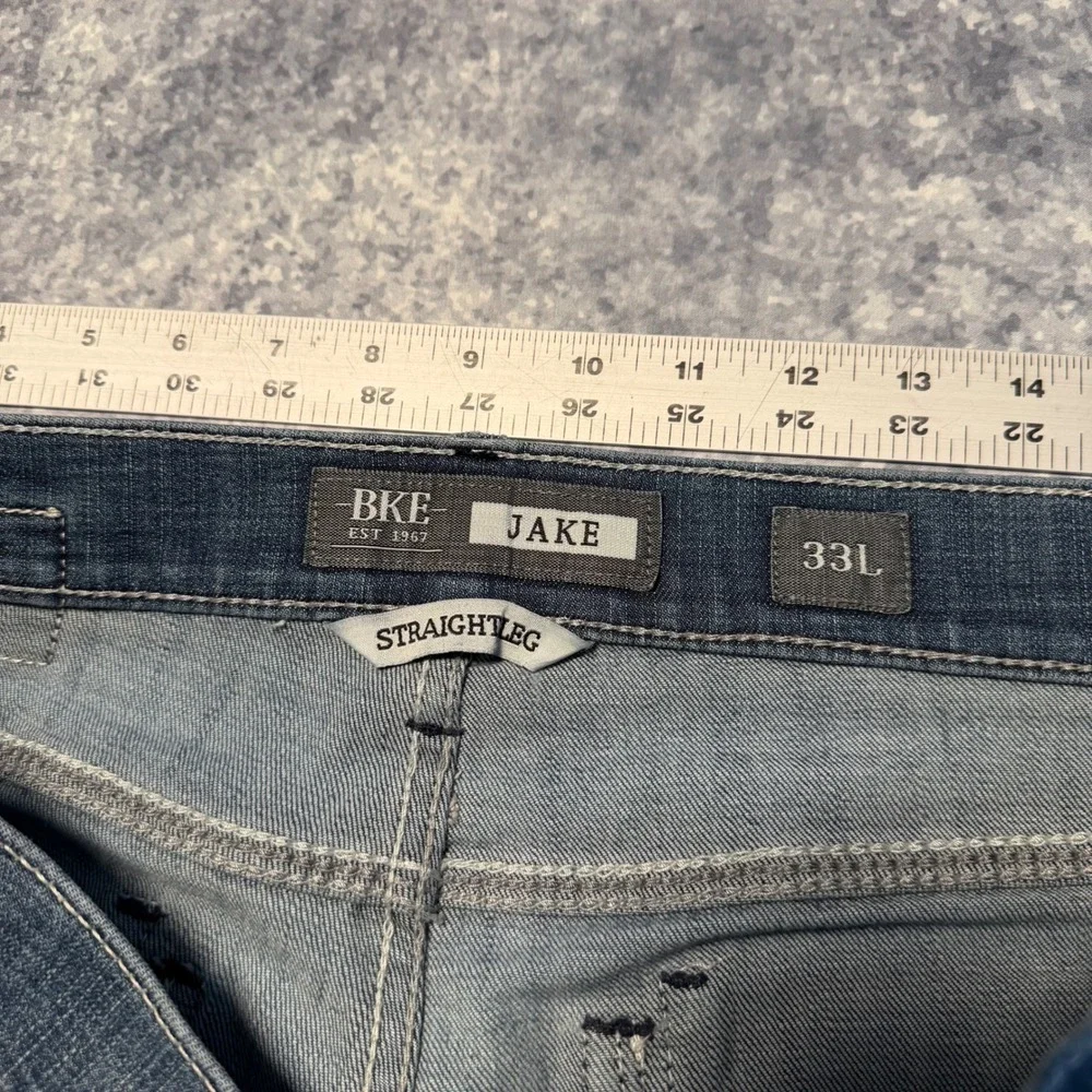 Buckle BKE Jake Straight Leg Jeans Mens 33L Medium Wash Blue Denim Stretch 33